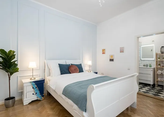 Athenee Parisian Apartment